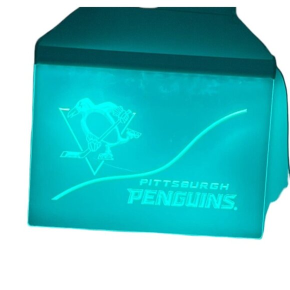 Pittsburgh Penguins 12x16" LED Light Up Etched Glass Sign Color Changing Logo - Picture 5 of 9